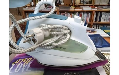 FER A REPASSER ROWENTA