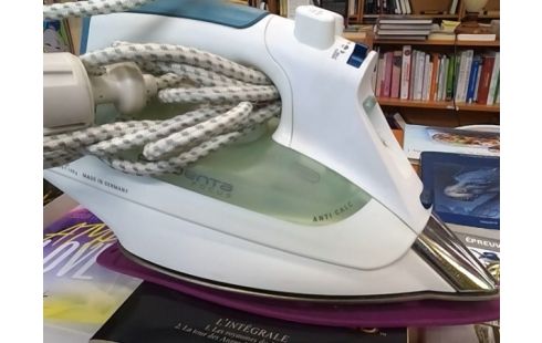 FER A REPASSER ROWENTA