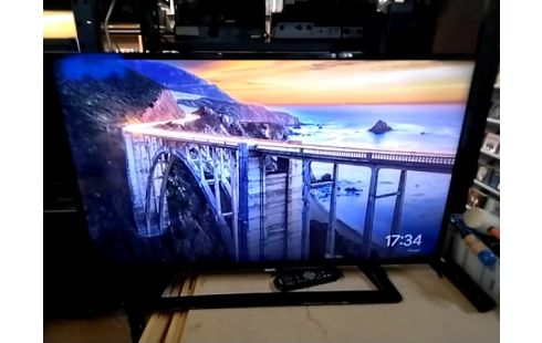TELEVISEUR Philips avec télécommande