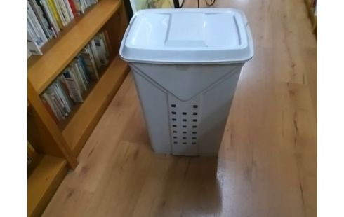 PANIERE A LINGE