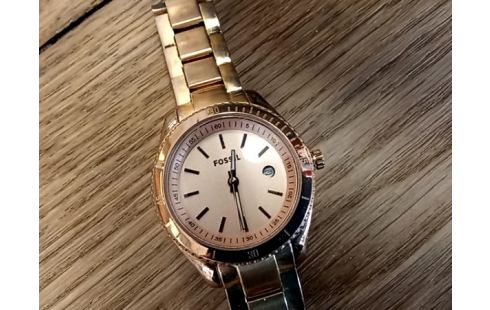 MONTRE fossil  bracelet mailles cuivrees