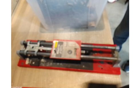 COUPE CARREAU + MOLLETTE