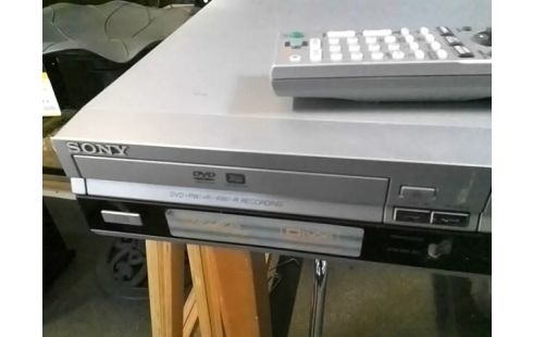 LECTEUR DVD/VHS SONY RDR VX420 (TEST OKAY)