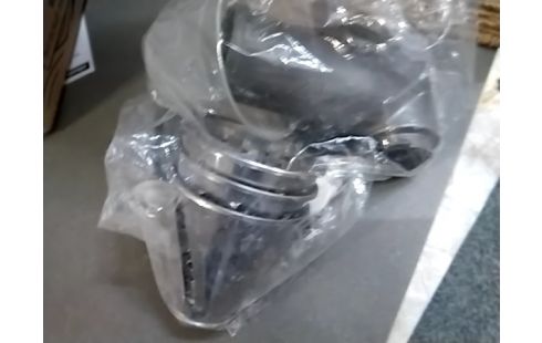 ROBOT MOULINEX AVEC ACCESSOIRES