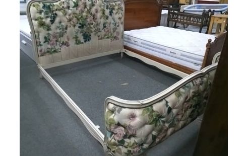 LIT CAPITONNE MOTIF FLORAL (SANS SOMMIER) 150X190