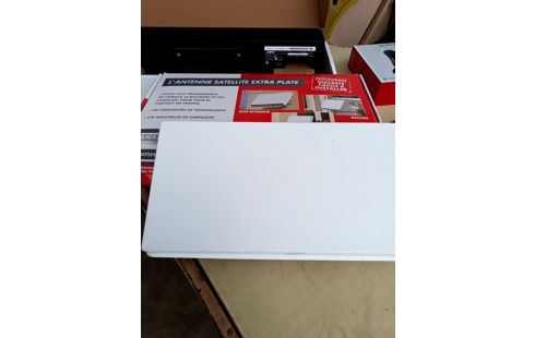 ANTENNE TV D'INTERIEUR CARTON RSV2