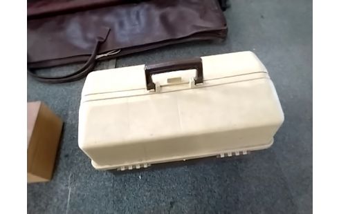 BOITE A PECHE GARNIE