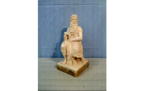 ESTATUA PIEDRA CREMA