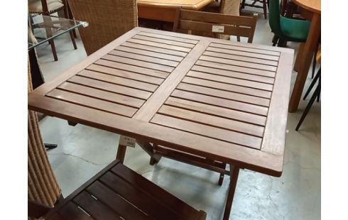 TABLE DE JARDIN TECK