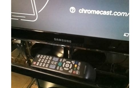 ECRAN SAMSUNG 58CM AVEC MONITEUR TNT HD (TPS DE REPONSE 5MS)