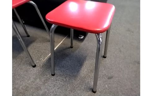 TABOURET ROUGE