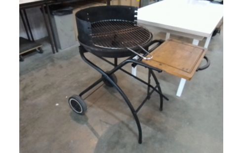 BARBECUE SUR ROULETTES METAL BOIS