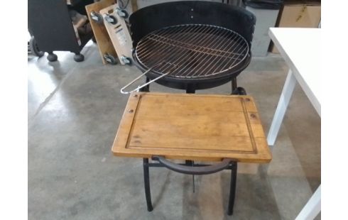 BARBECUE SUR ROULETTES METAL BOIS