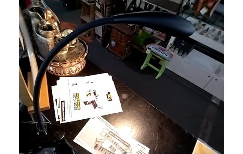 LAMPE DE BUREAU A pincer