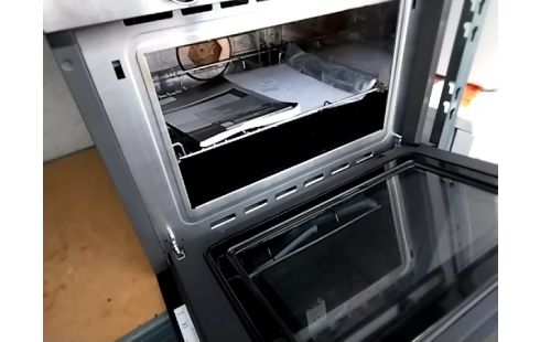 FOUR MICRO ONDES SIEMENS CM585AGSO garanti 1 an