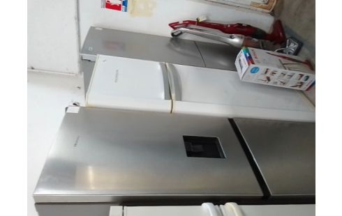 REFRIGERATEUR CONGELATEUR HISENSE CHROME