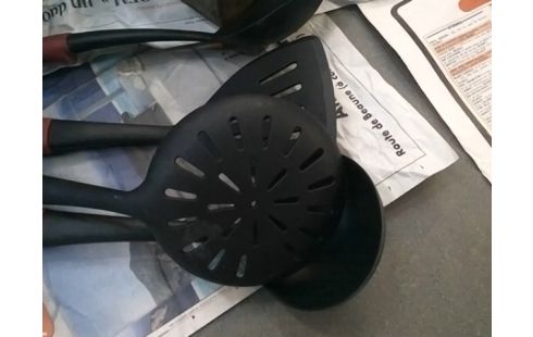 USTENSILE DE CUISINE TEFAL LOT DE 4