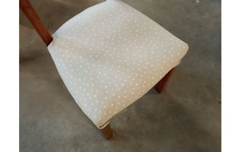 CHAISE CHENE ASSISE PAILLÉE LOT 6 ET TISSU BEIGE