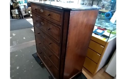 COMMODE STYLE ANGLAIS ( 1 PIED ABÎMÉ)