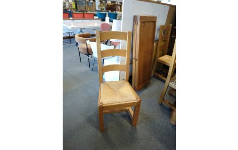 CHAISE CHENE MASSIF ASSISE PAILLEE