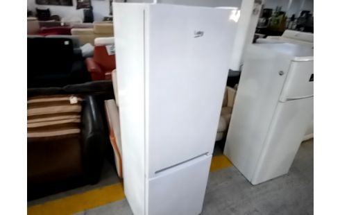 REFRIGERATEUR CONGELATEUR BEKO SANS ETAGERES