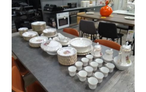 SERVICE PORCELAINE DORE