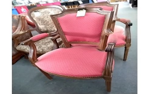 FAUTEUIL Accoudoirs assise dossier tissu rouge