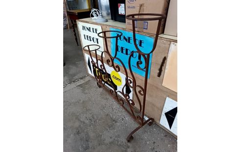 PORTE POT FER FORGÉ