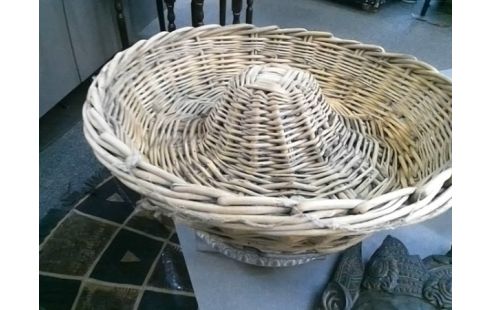 CORBEILLE A FRUIT TRESSEE