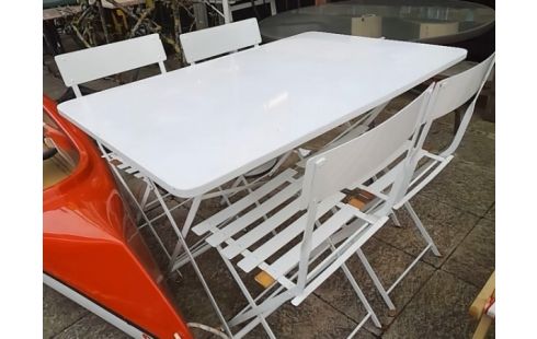 TABLE +4 CHAISES DE JARDIN