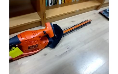 TAILLE HAIE BLACK AND DECKER ORANGE