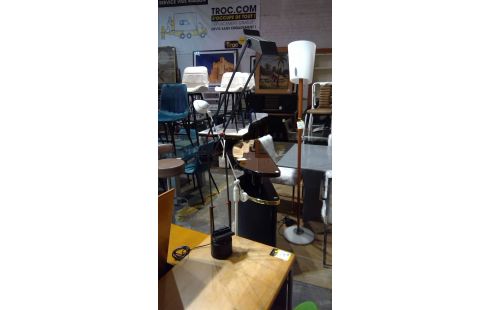 LAMPE TIZIO ARTEMIDE EN L'ÉTAT