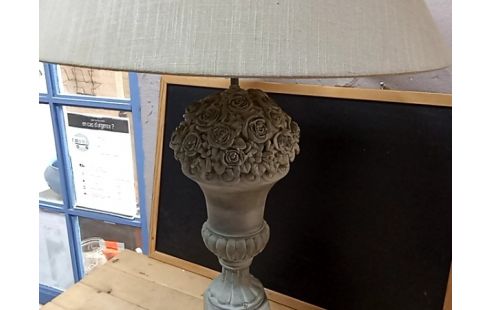 LAMPE A POSER grise patinée