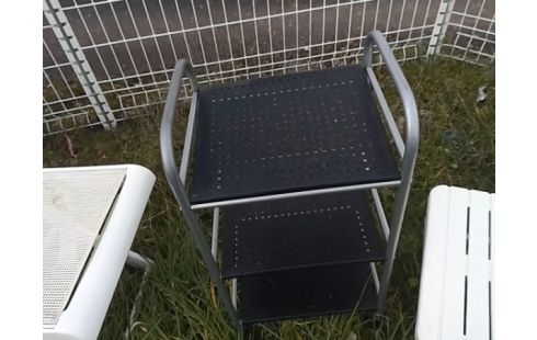 DESSERTE A ROULETTES