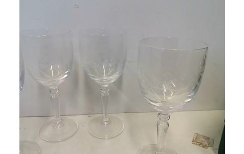 LOT DE 4 VERRES