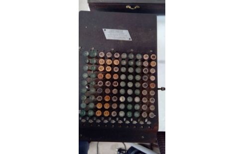 COMPTOMETER/REKENMACHINE ANTIEK