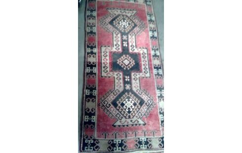 TAPIJT OOSTERS HANDGEKNOOPTE