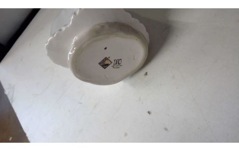 STATUETTE PORCELAINE FEMME