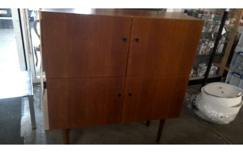 VINTAGE KASTJE 4DEURS/BELGISCH