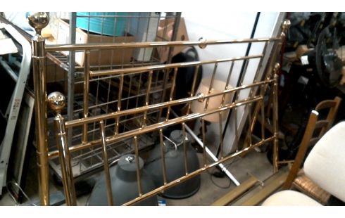 BED 160X200  MESSING