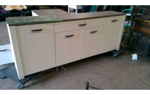 MUEBLE BAJO. 4 PUERTAS 1 CAJÓN MODERNO