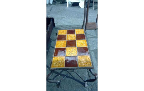 TABLE CARRELAGES