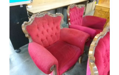 CANAPE 3 PLACES CHESTERFIELD + 2 FAUTEUILS