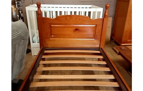 LIT PIN 1PERSONNE AVEC SOMMIER