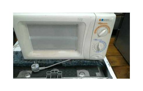 MICROONDAS DAEWOO
