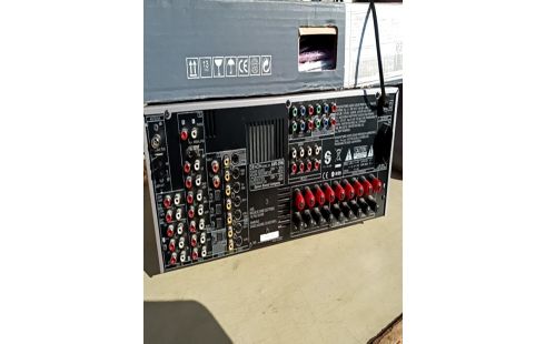 AMPLIFICATEUR HOME CINEMA DENON  + ACC CARTON RSV2