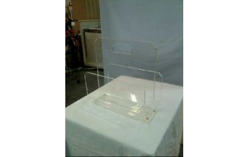 ZEITUNGSSTÄNDER PLEXIGLAS DURCHSICHTIG