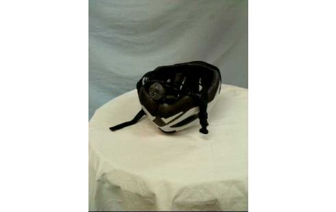 FAHRRADHELM WEIß <FREELIMIT>