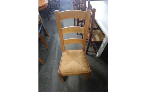 CHAISE CHENE MASSIF ASSISE PAILLEE