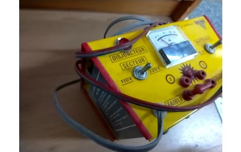 CHARGEUR DE BATTERIE MICAFER